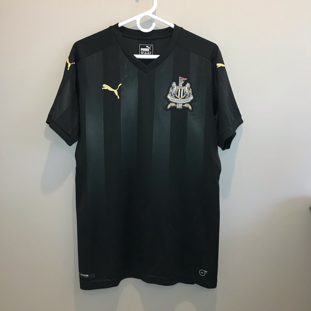 Newcastle United Puma Jersey medium 125 yrs